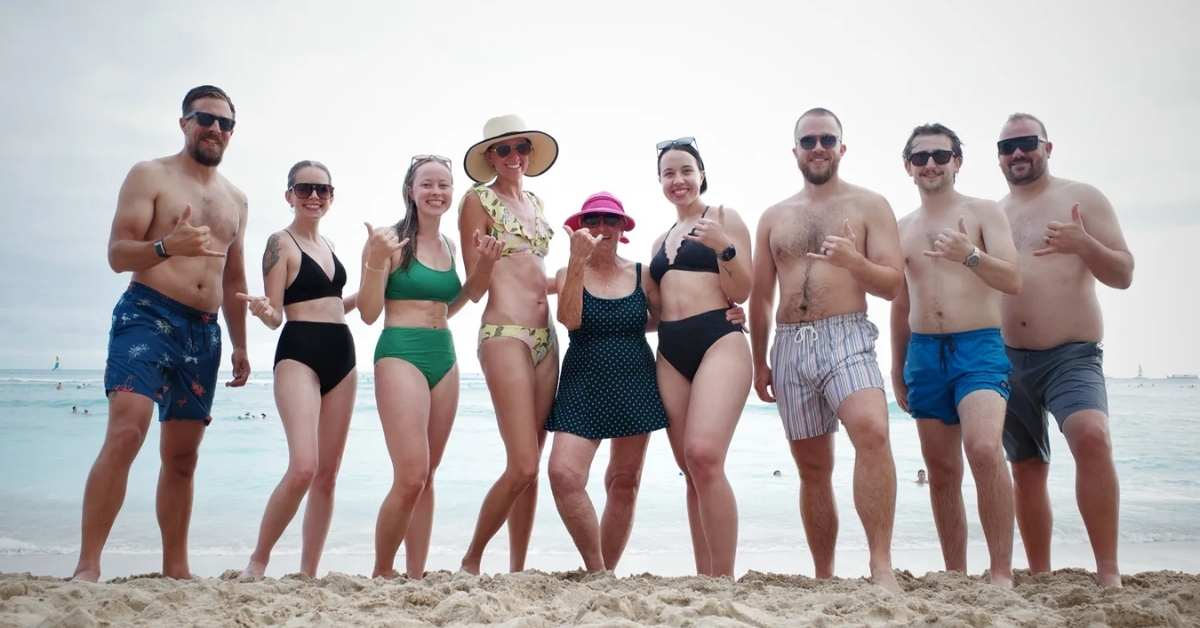 Grandma Noreen Took 16 Grandkids on One-on-One Trips… 25 Years Later, Her Grandkids Repaid the Love in the Most Beautiful Way